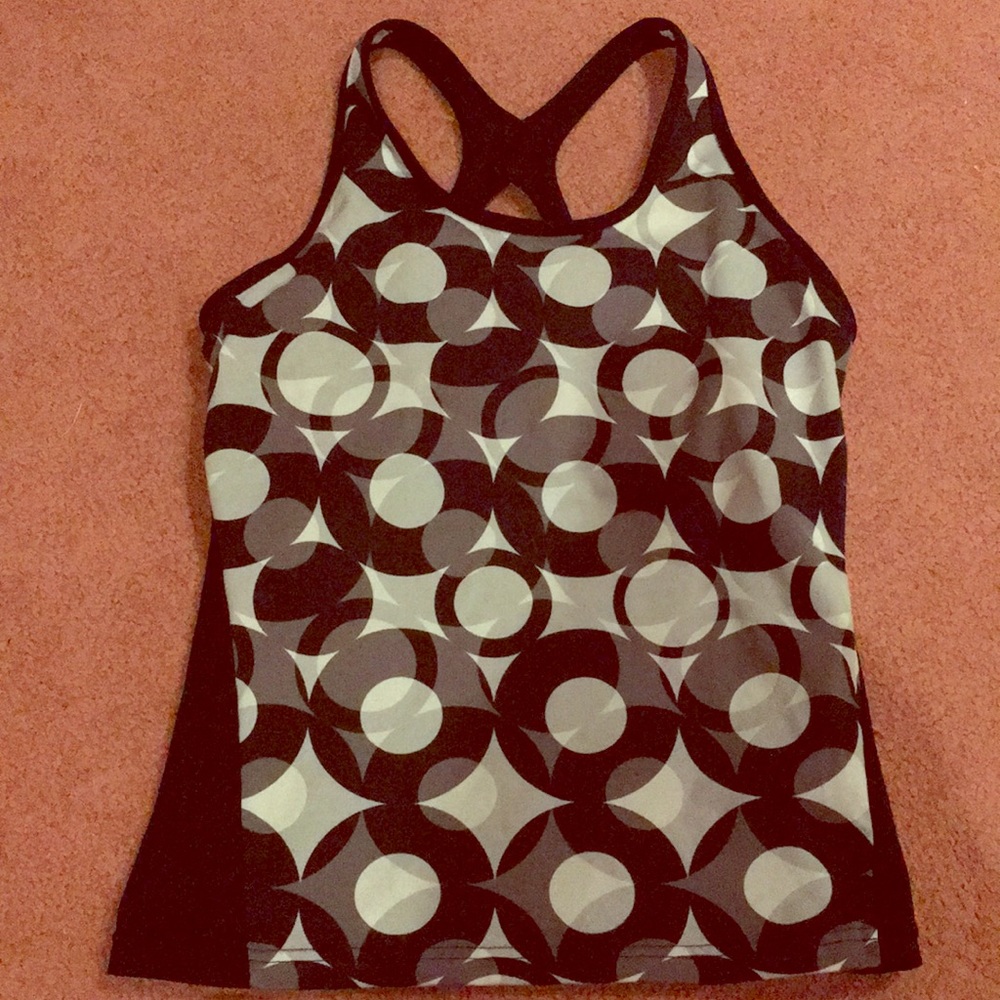 Fitness tank top! Looks brand new thin bra inside.
